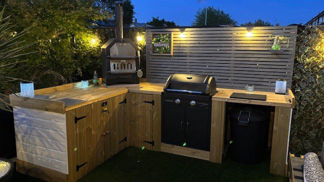 outdoor kitchen